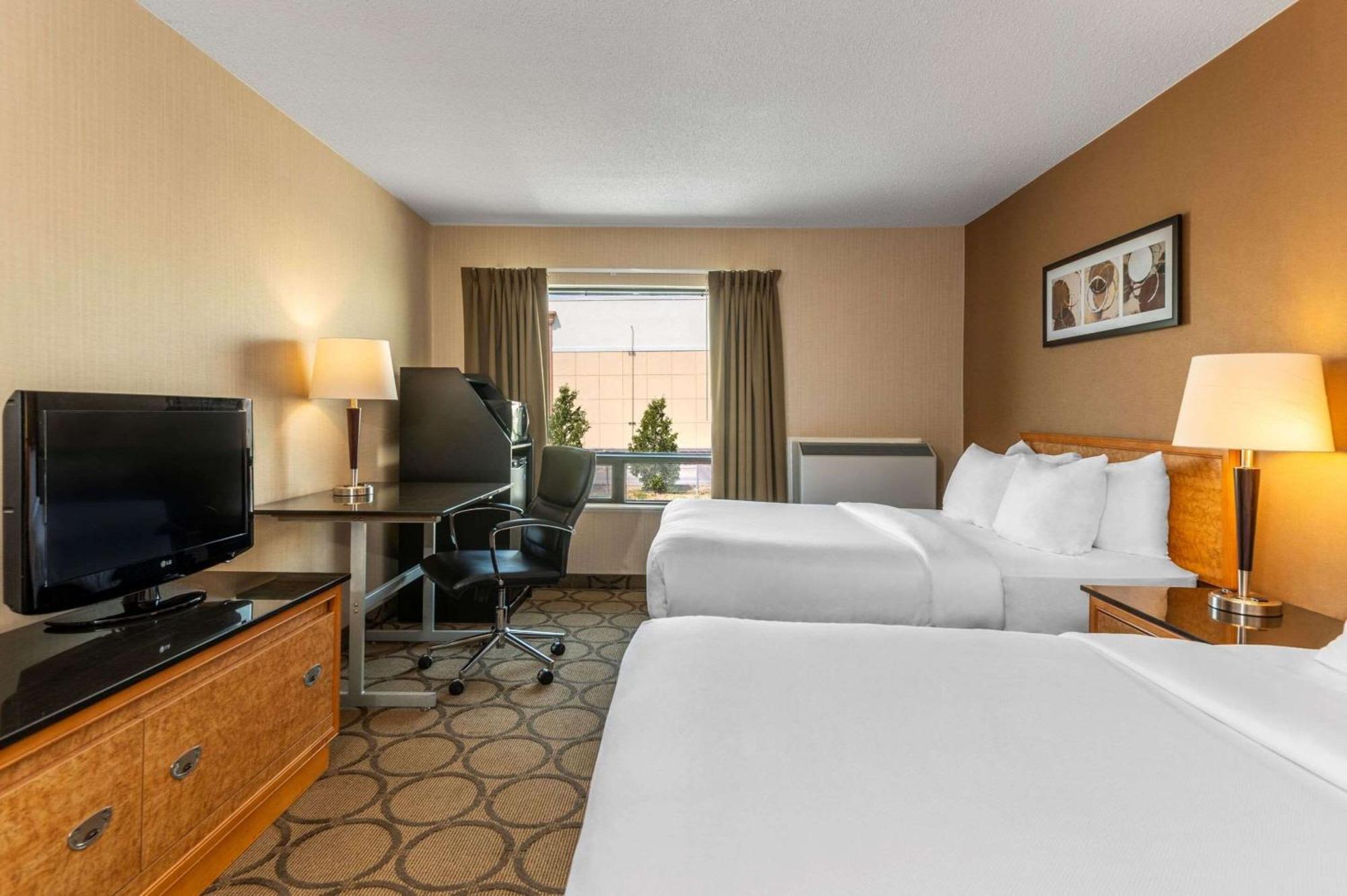 Comfort Inn Swift Current Exterior foto