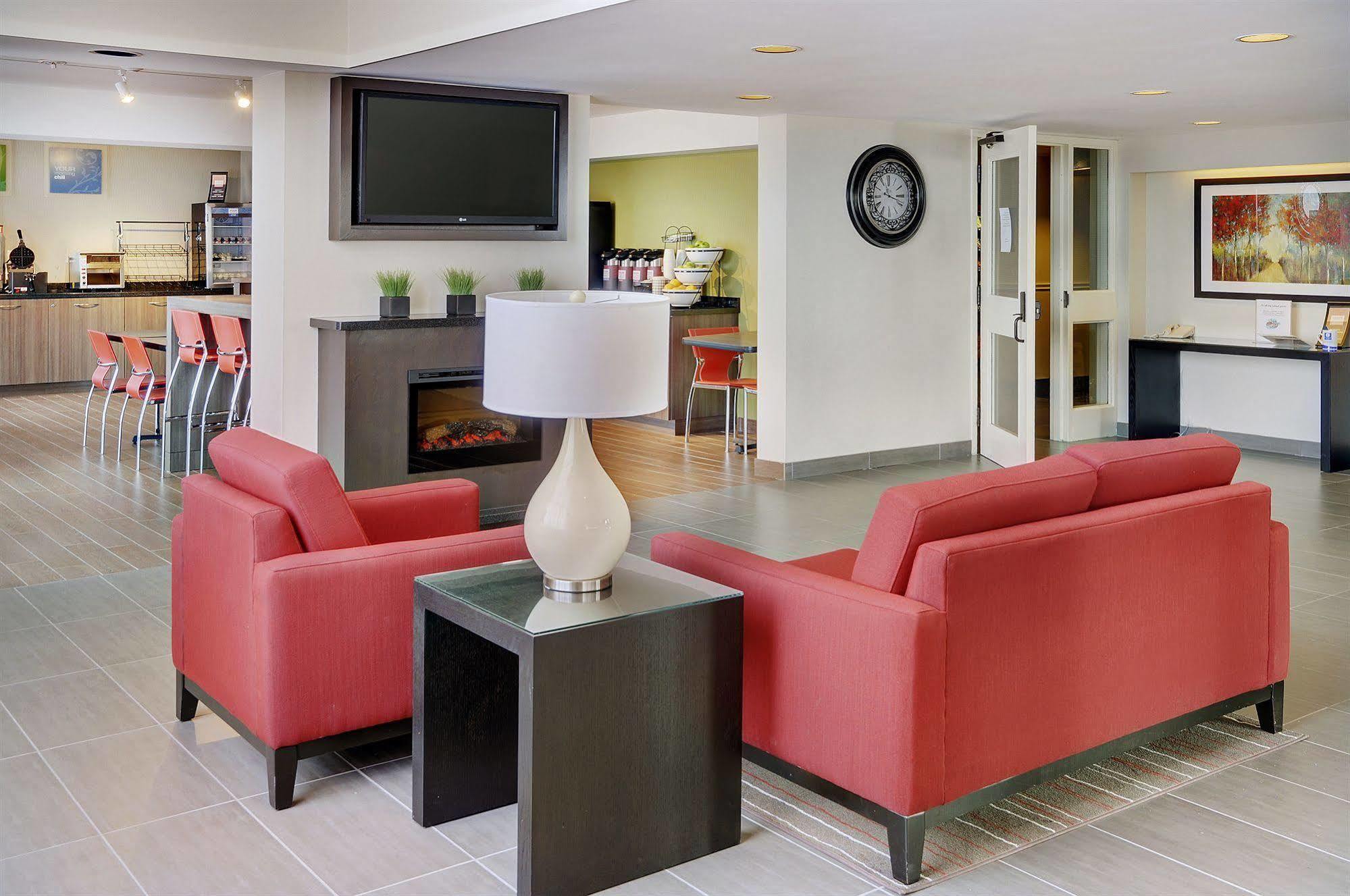 Comfort Inn Swift Current Exterior foto